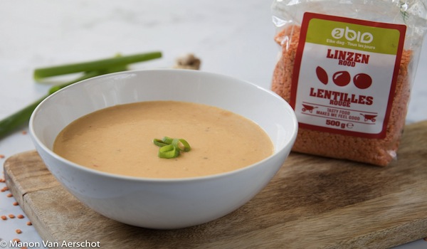 Soupe thaï aux lentilles corail